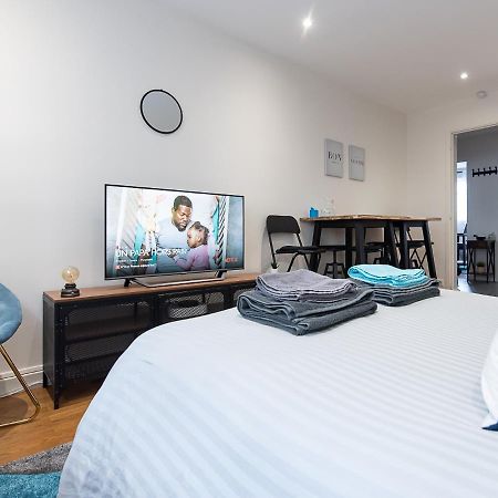 Le Valles - Hypercentre Parking Gratuit Wifi Netflix Amazon Prime Villeurbanne Buitenkant foto